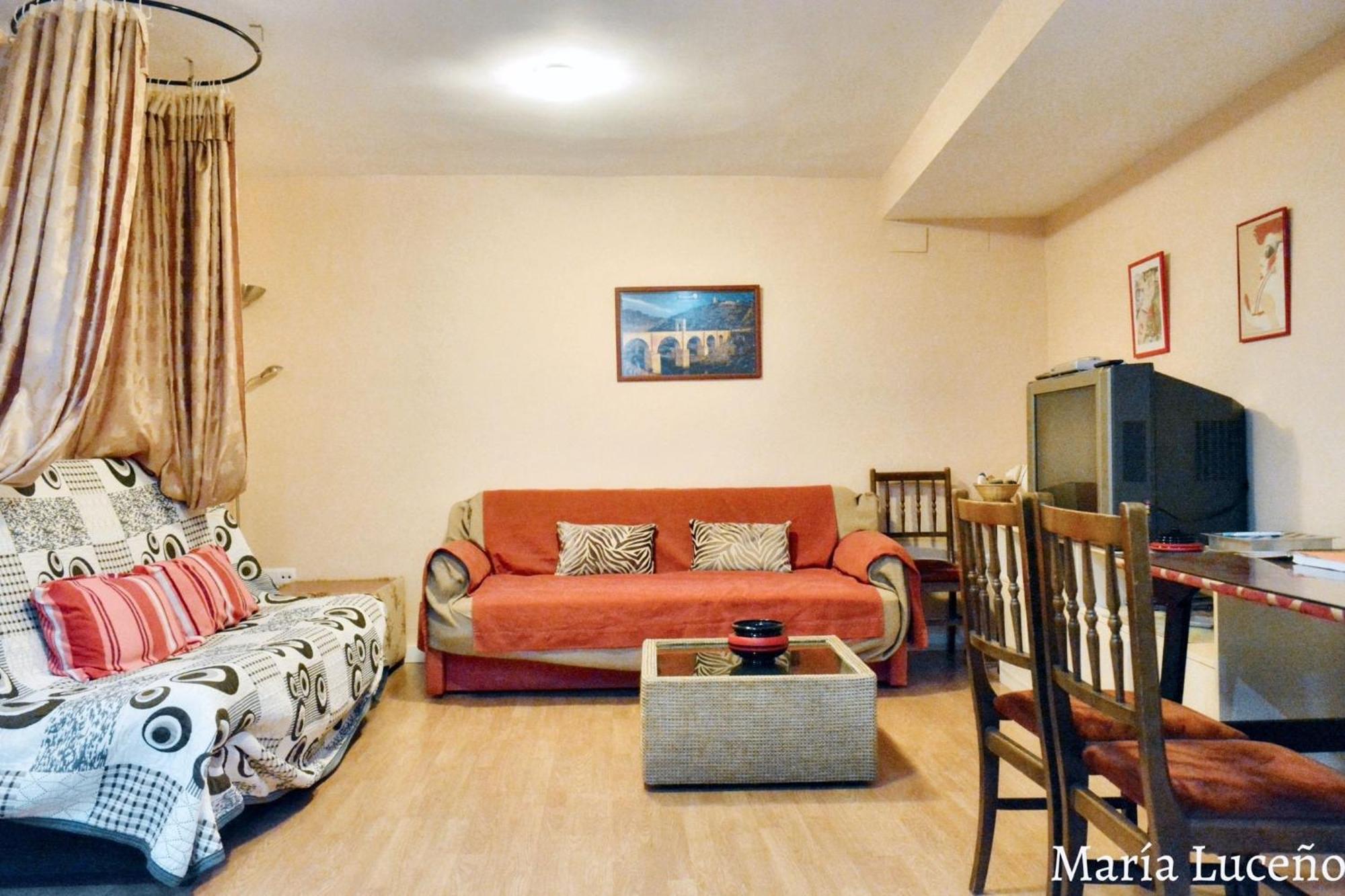 Comfortable Apartment In Caceres 55 M² Welcoming Terrace Eksteriør billede